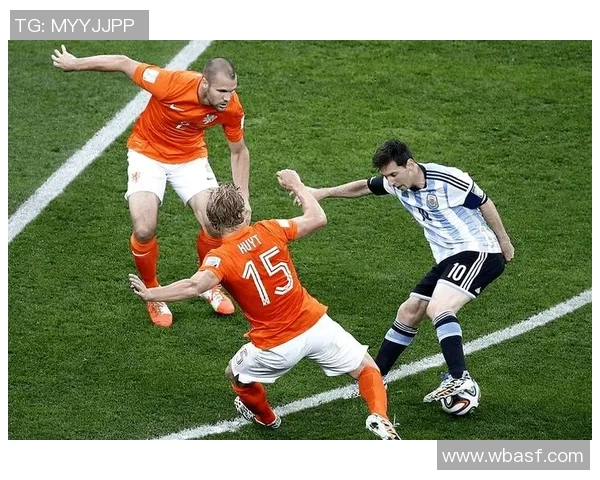 足球场上最具代表性的直线运球球星与速度激情解析